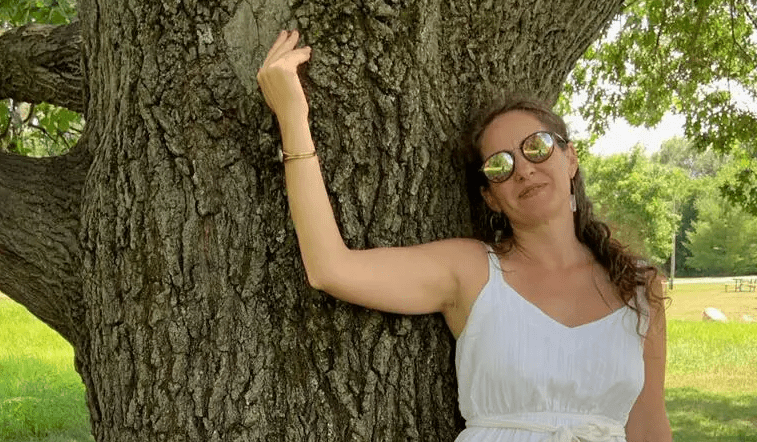 People Who Have Sex With Trees